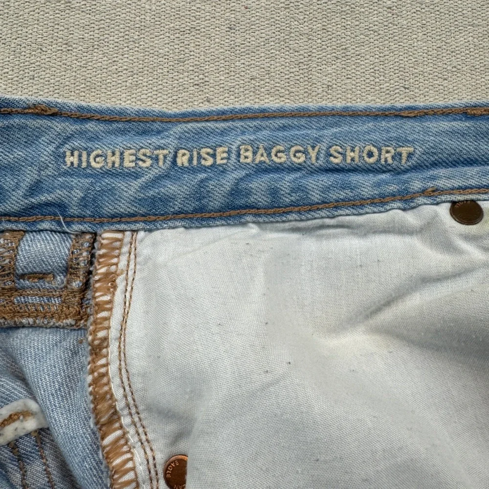 American Eagle Highest Rise Size 10 Baggy Shorts Light Wash Distressed Denim